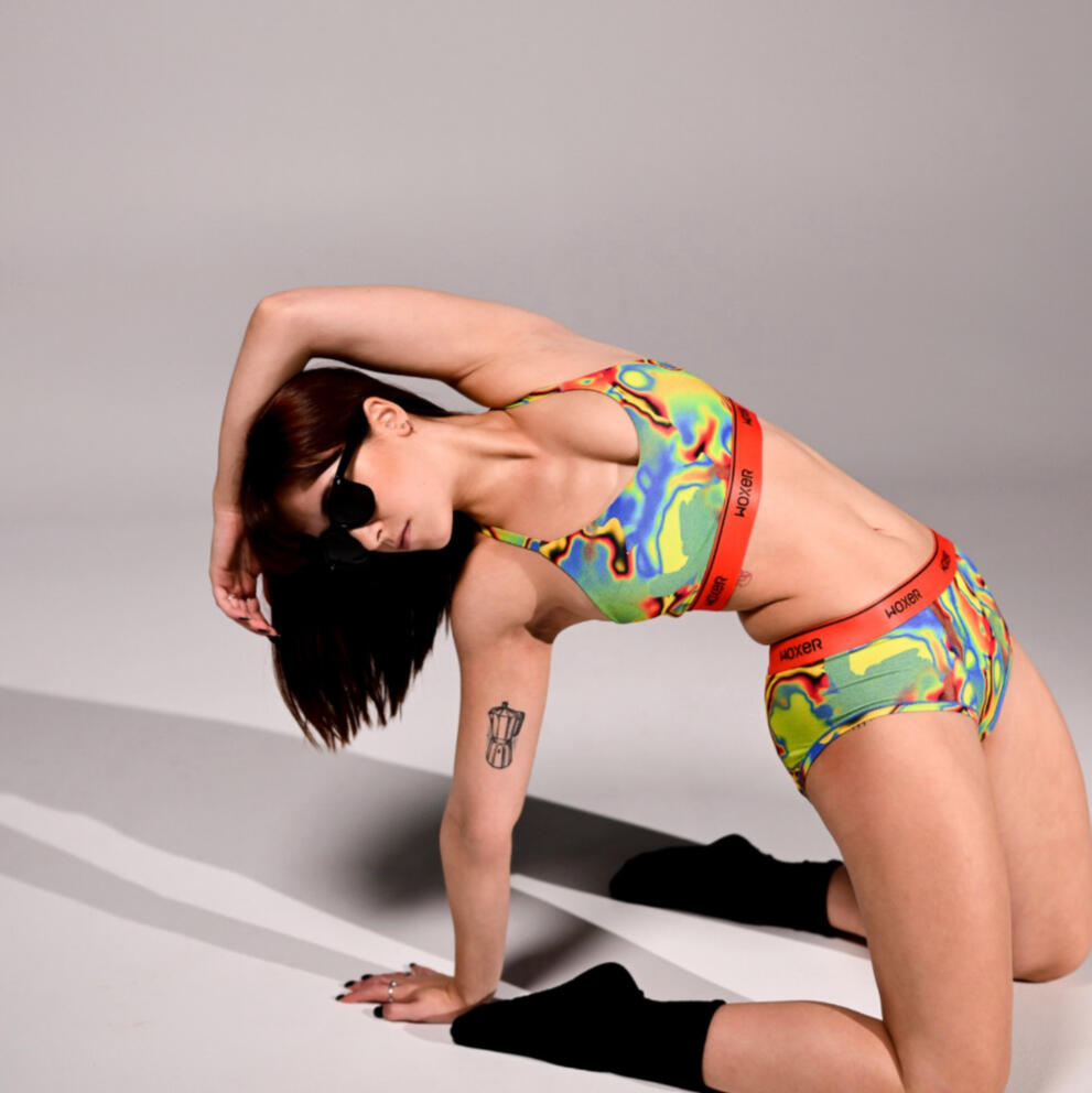 WOXER, 2022 DECEMBER